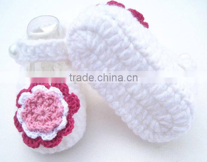 Nice design fashion baby koala shoes
