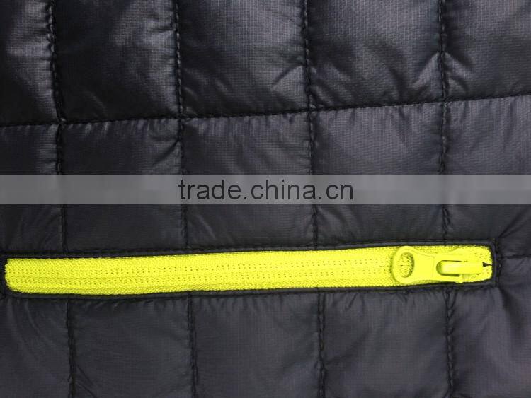 Outdoor padding Light softshell hoodie jacket for men