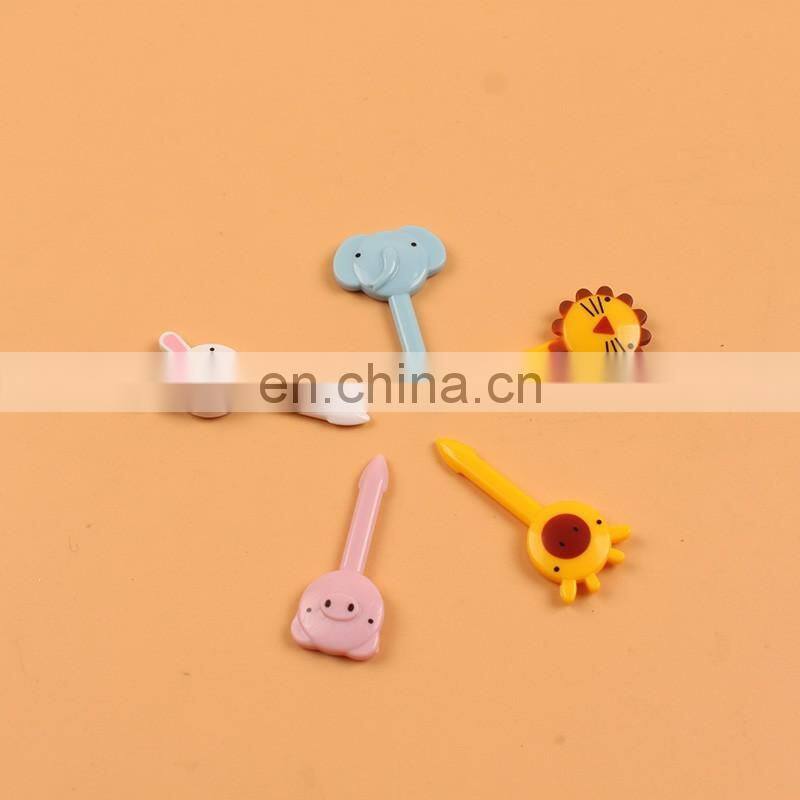 Pack Colorful Plastic animal Shape Food Fruit Fork Picks