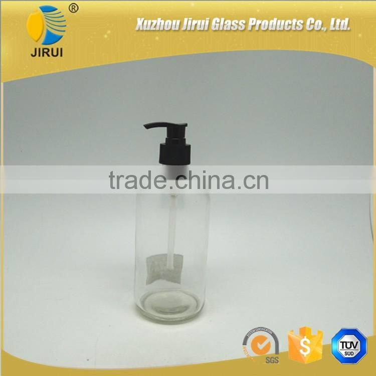 500ml clear boston glass bottle with plastic dispenser/ glass bottle with spout