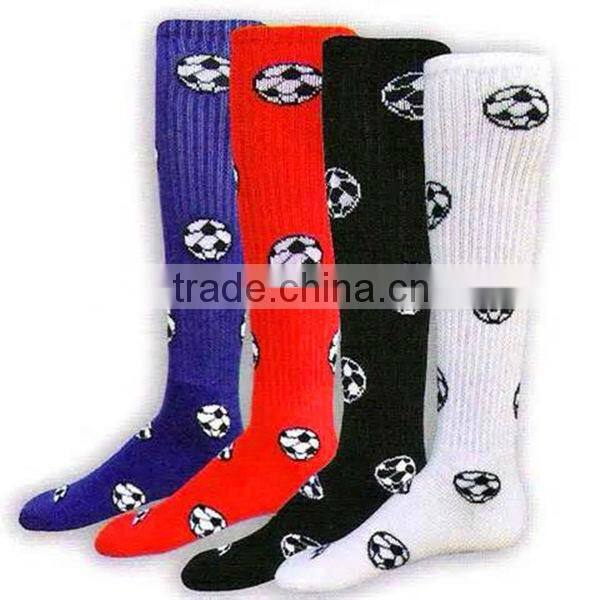 Knee high custom professional unique flaming ball soccer sock produced by sock knitting machine