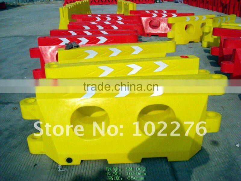 RSG high quality colorful road rubber water barrier/water barrier