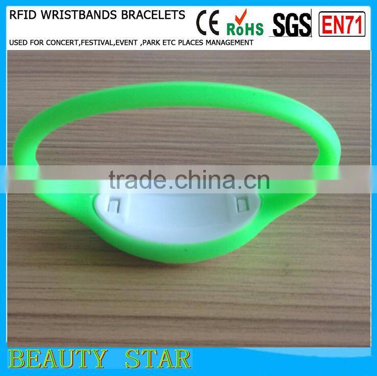High quality NFC bracelets, Silicone Waterproof NFC bracelets with long read distance
