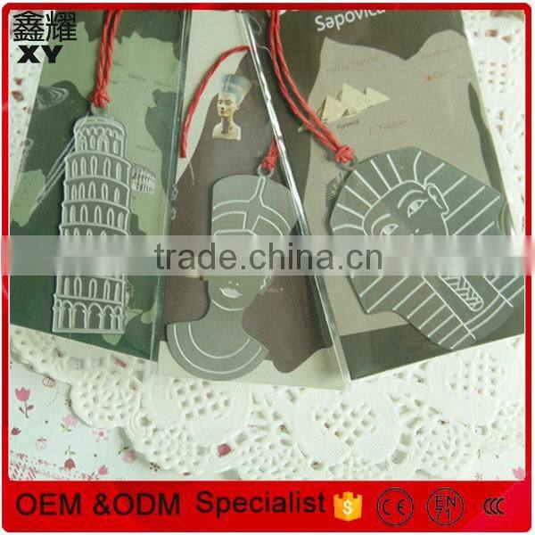 120mm cube shape colorful resin base with alligator metal clip