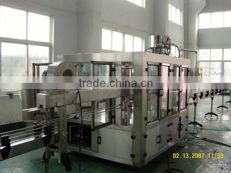 Fruit juice filling machine