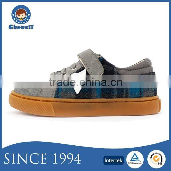 2016 China Wholesale Cheap Kids Adjustable Casual Shoes with Star Design