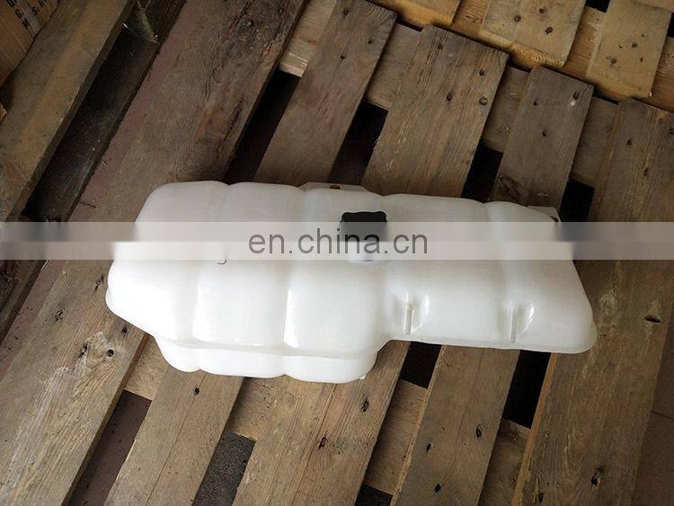 Coolant Expansion Tank Oem 1674918 for VL FH/FM/FMX/NH Truck Radiator Water Tank