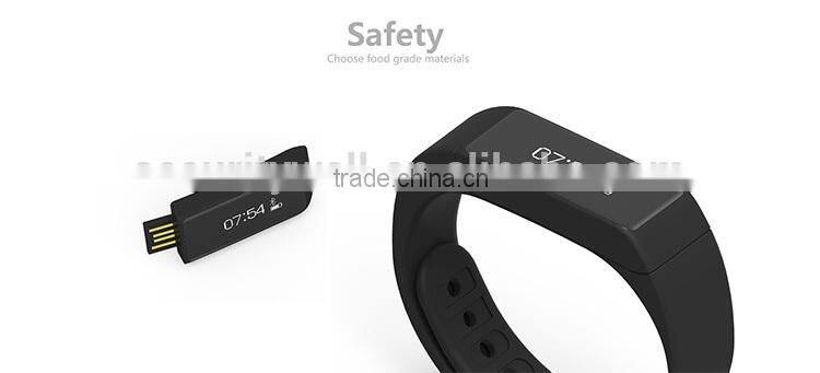 BT4.0 Touch Screen Intelligent Bracelet with 32 characters showing one time