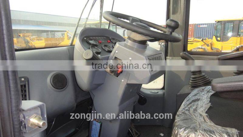 Wolf 4.0 Ton loader bucket with quick hitch 2.4 cbm bucket and 20.5-25 tire