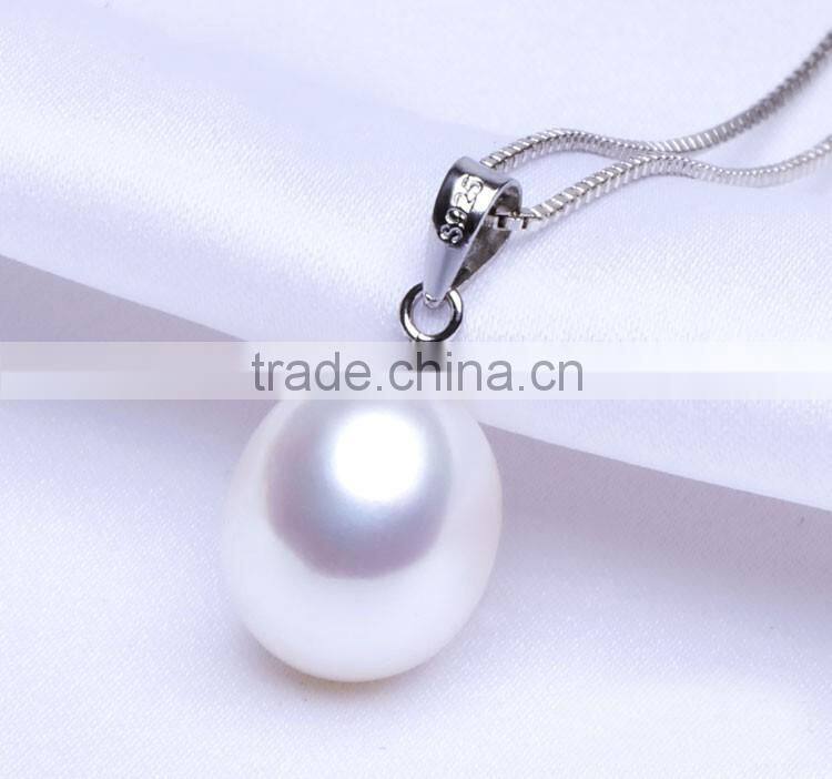 Elegant Bridal Crystal And Pearl Necklace And pearl jewellery sydney