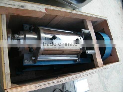 Fully automatic and high capacity industrial orange juice extractor