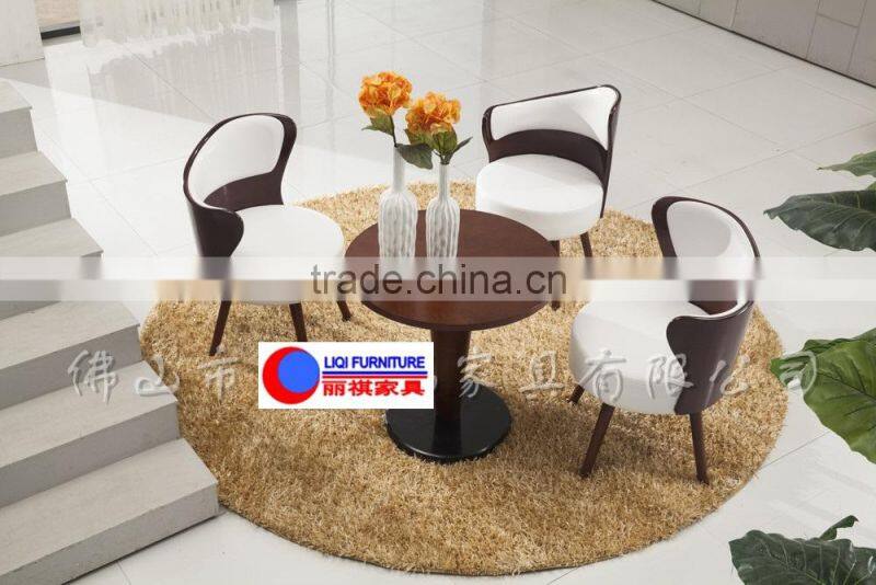 Lobby Coffee Table and Chair