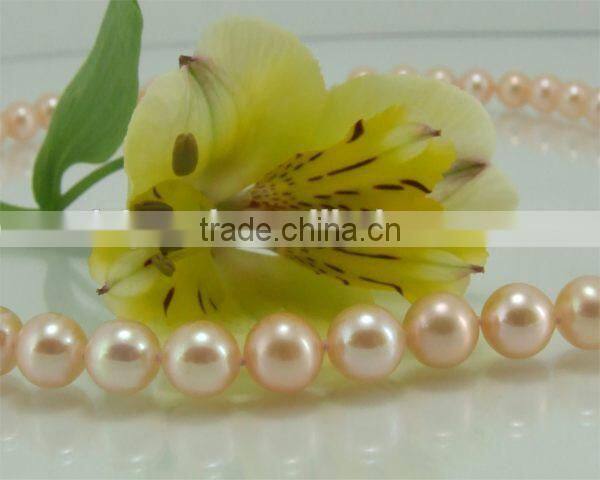 Natural 8-9mm Pink Freshwater Pearl Necklace With 14K Gold Clasp