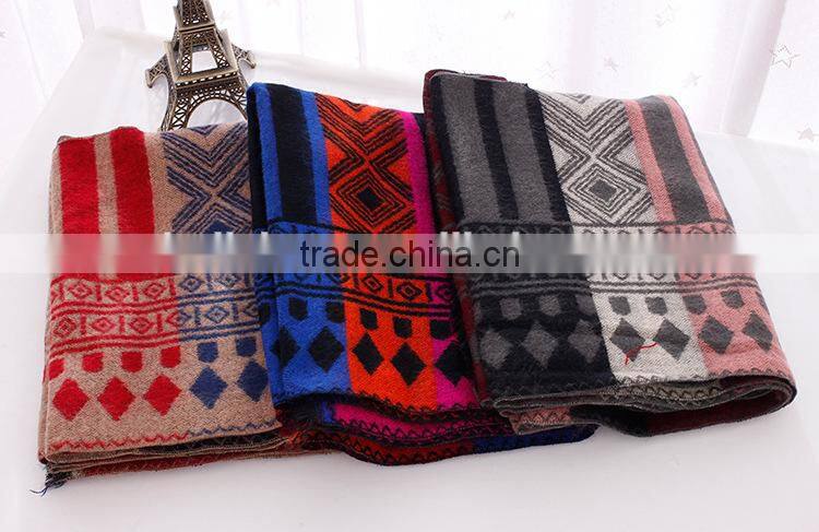 Winter Warm Fashion Ladies Cashmere Tartan Shawl Scarf Manufacturer