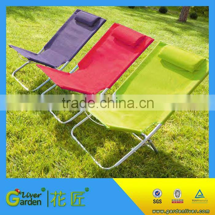 antique popular short folding beach chair with pillow