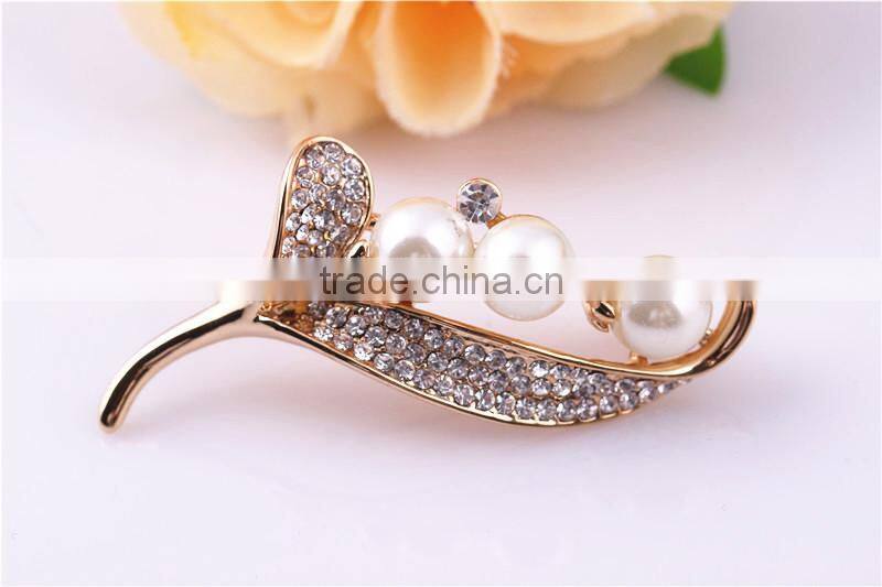Latest Fashion Women Swan Shape Crystal Rhinestone Brooch