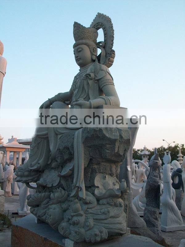 temple female buddha kuan yin statue