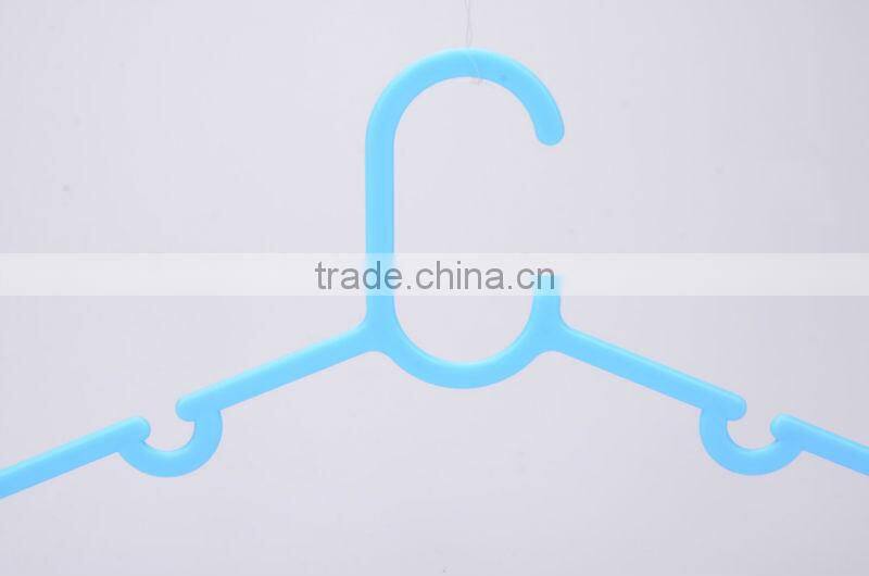 LEC-P5013 Hot Selling Plastic Skirt Hangers