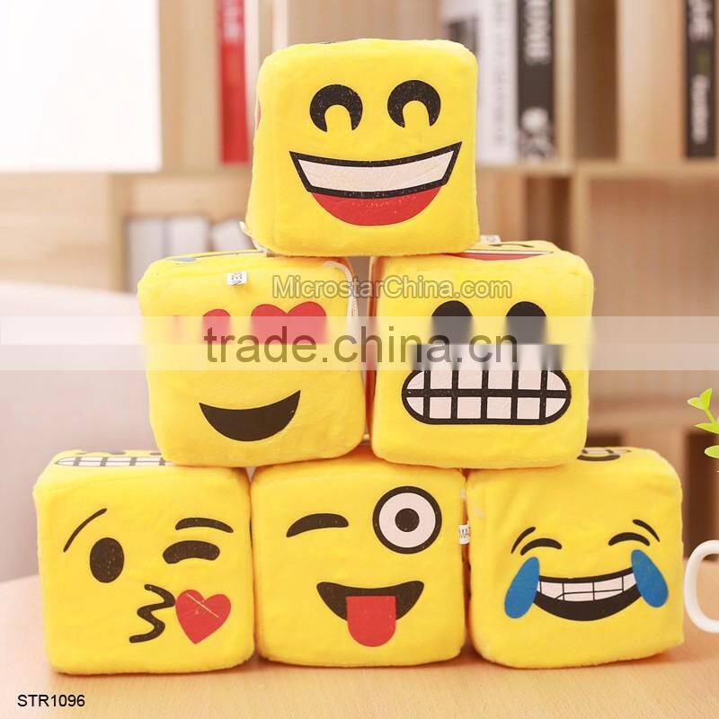 8cm different Smiley emoticon plush emoji Keychain cartoon Soft Stuffed emoji keychain