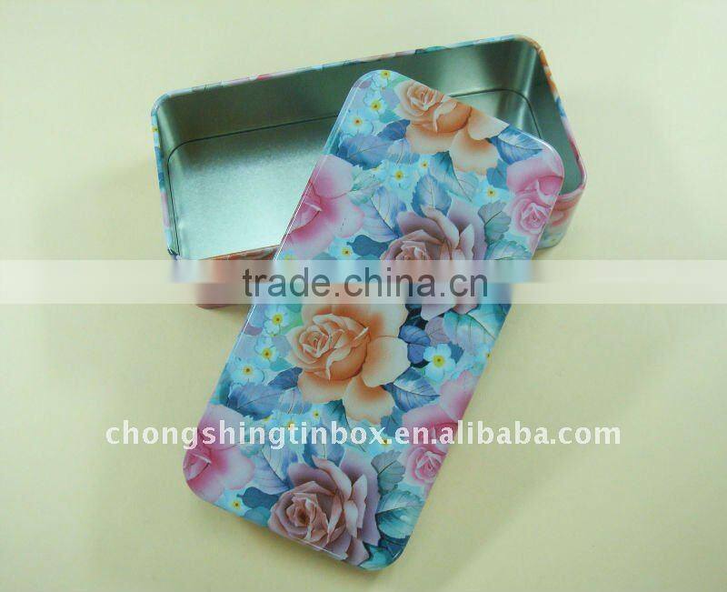 Rectangular metal packaging box with PET window