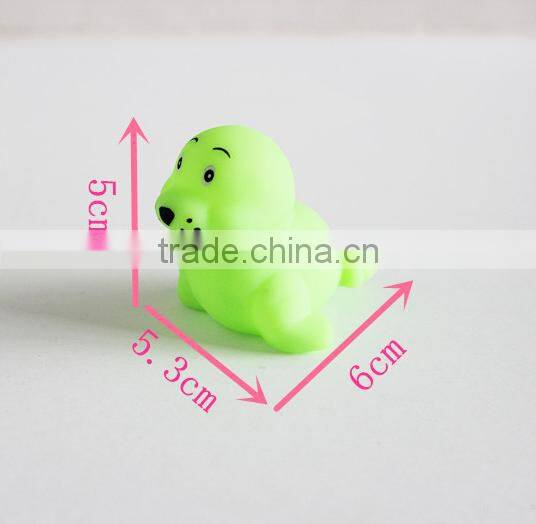 Custom 100% food grade Sea Lion silicone baby toy with squeaker