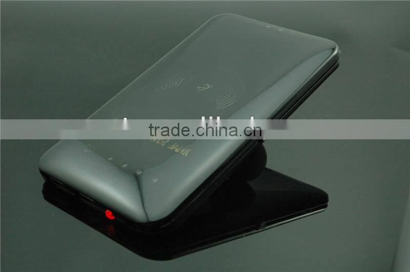 QI wireless charging power bank