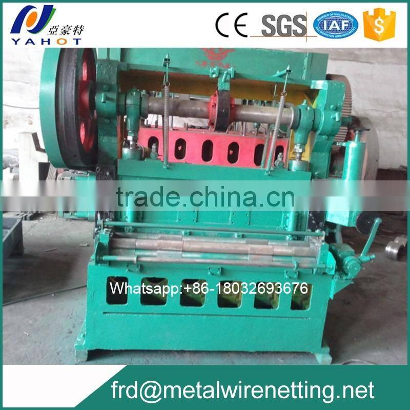 crack resistance cutting expanded metal sheet machine