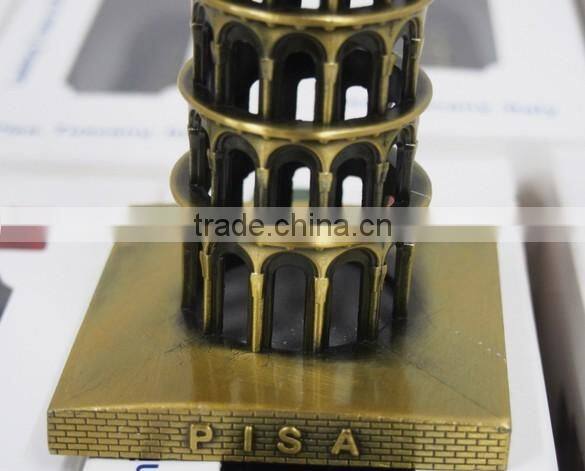 Zinc alloy souvenir leaning tower of pisa