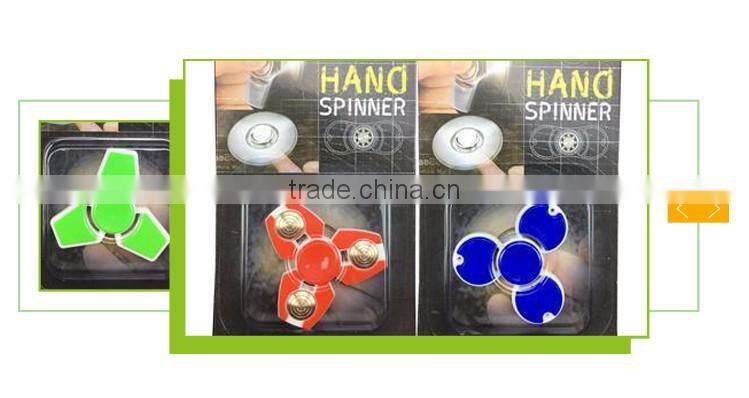 Top selling three claw finger gyro set crazy spinner toy