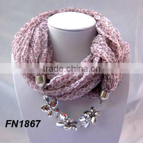 Scarf with necklace jewel beads pendant