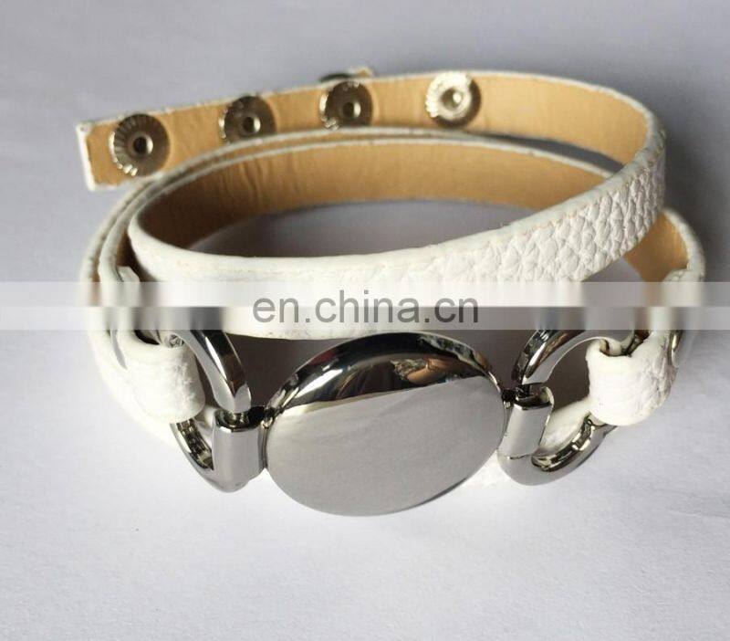 Thin leather wrap with Round plate Monogram Bracelet