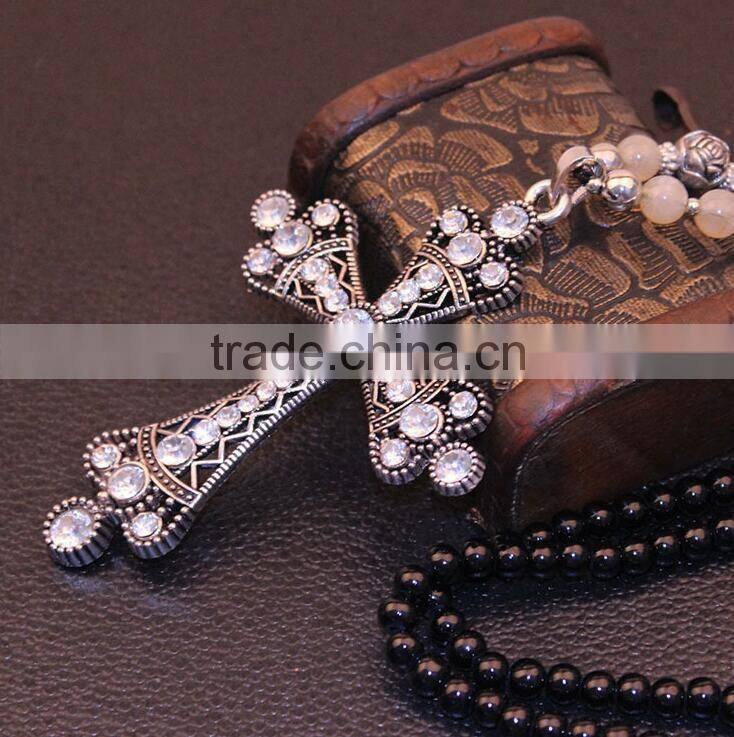 2016 New European Decorative Openwork Cross Female Vintage Long Beaded Necklace