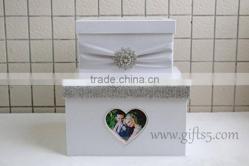 Elegant money box for wedding with photo frame