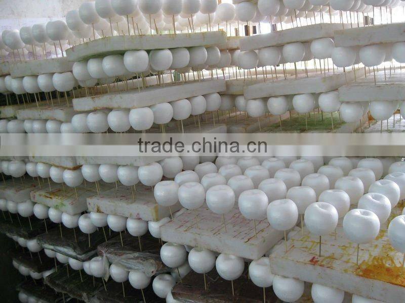 Foam decorative tomato