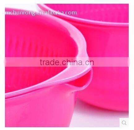 Household plastic washing baskets