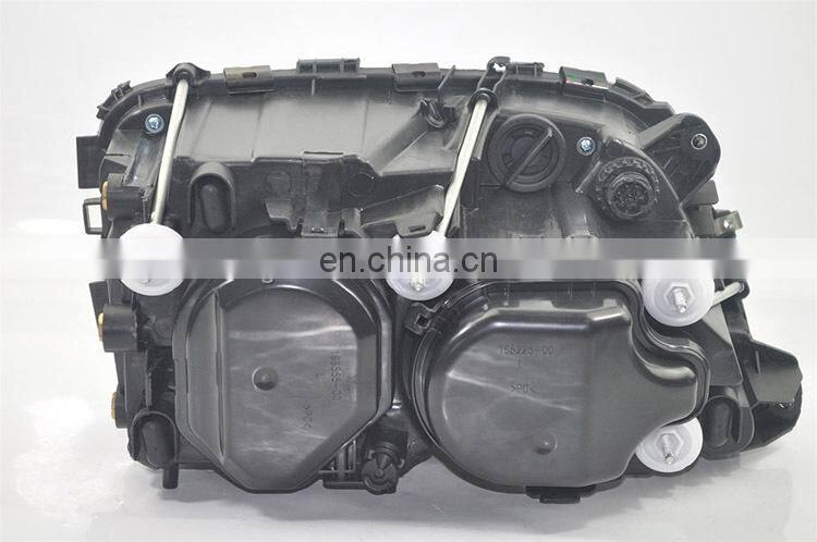 Best Quality Head Lamp Oem 9438201661 for MB Actros MP3 Truck Body Parts Head Light