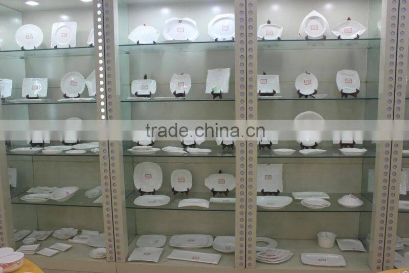 ceramic dinner with irregular shape for hotel use