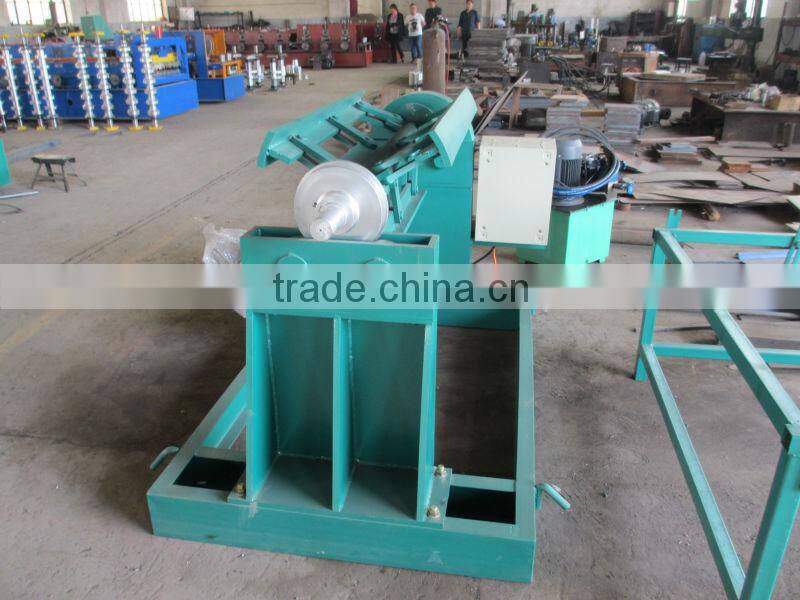 Color steel decoiler