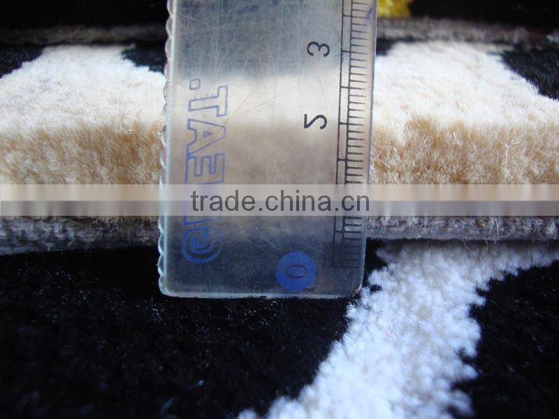 Red flower hand tufted high quality acrylic wool carpet car mat