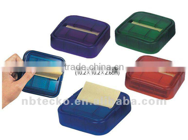 Plastic sticky note dispenser