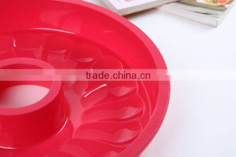 Round Hole Shape Bundt Cake Silicone Mold