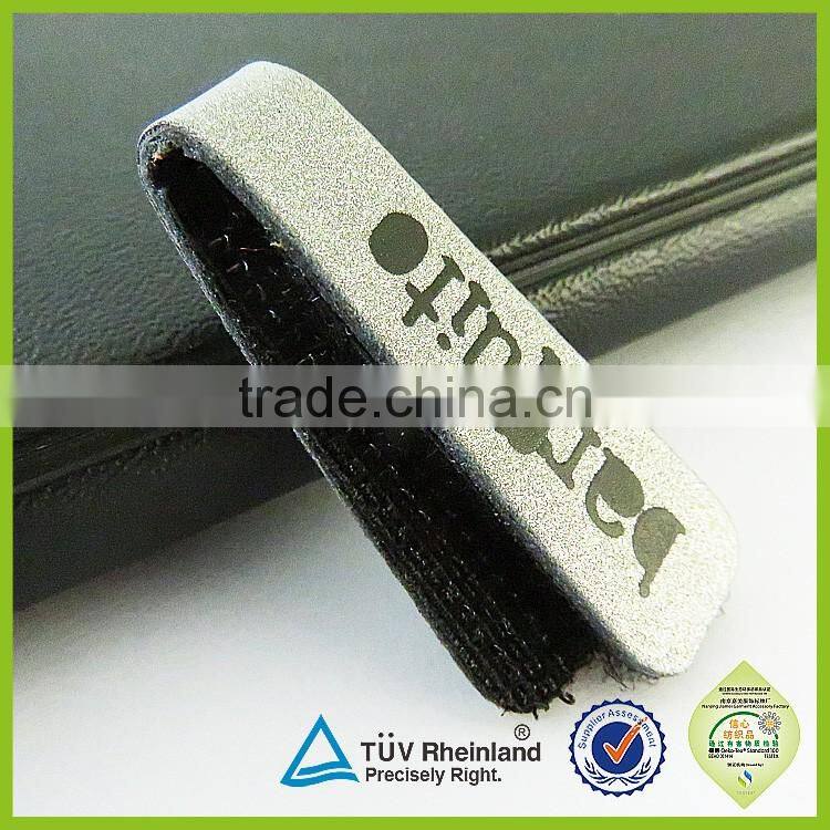 Custom badge for garment 2015 oem soft pvc reflective puff patch