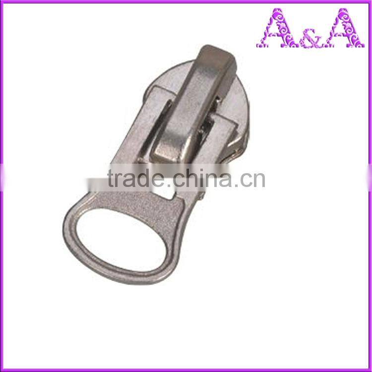 #5 Auto lock nylon zipper slider with regular puller