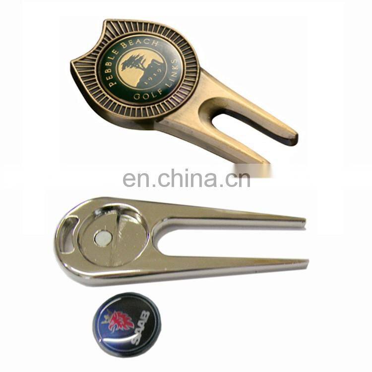 Golf gifts set with golf divot tools, custom golf tees and ball marker