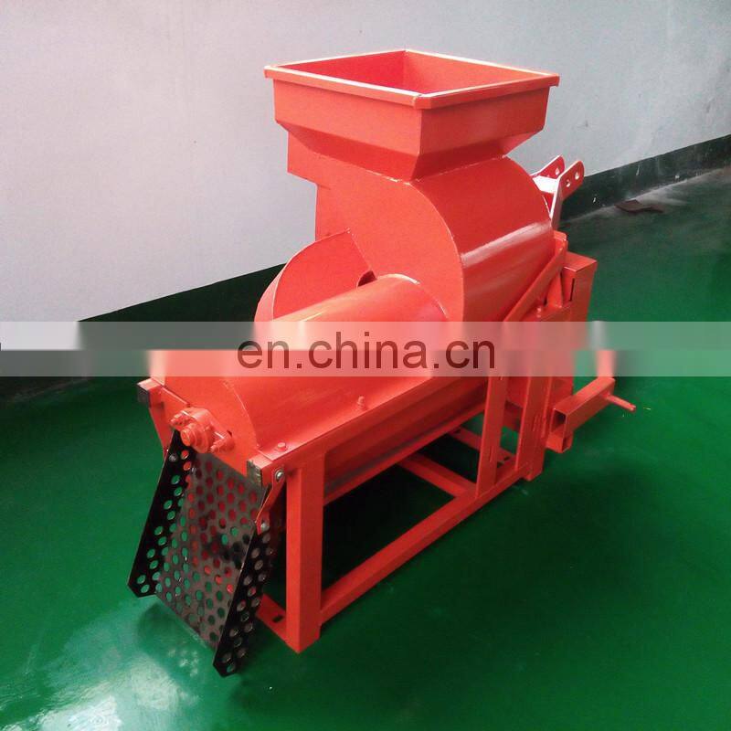 5-6Ton per hour movable 4 Wheels tracotr rear 3 point linkage pto drive maize sheller thresher