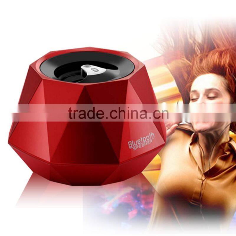 High quality Wireless Bluetooth Speaker With Unique Stretchable Design transmission Distance Stronger