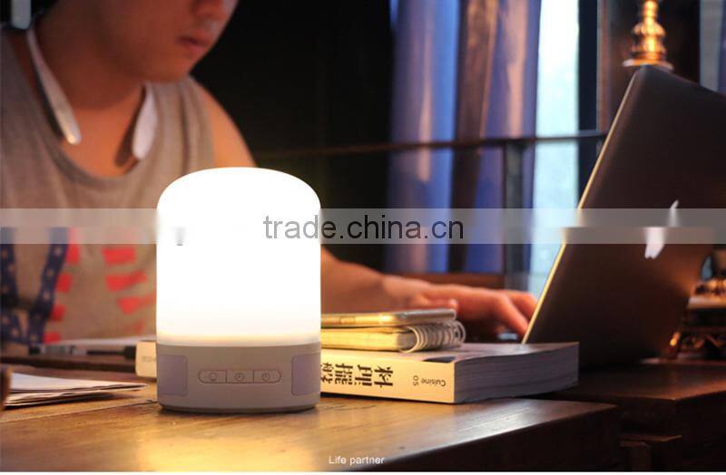 Fashion jewelry mini bluetooth speaker with led light