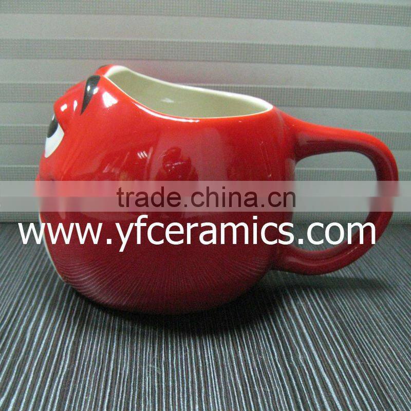 YF18621 embossed porcelain coffee mug with lid