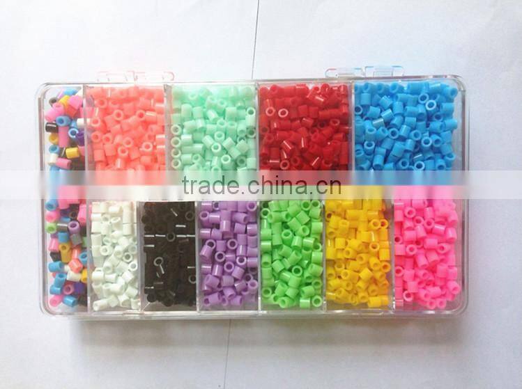 Plastic connecting educational toy