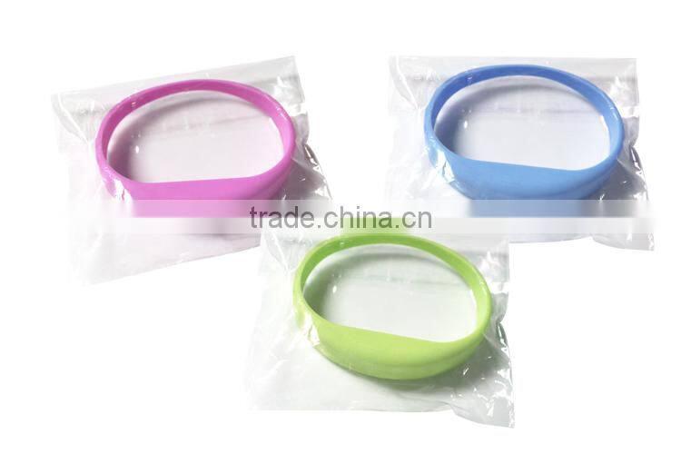 Birthday Giveaways Multi Color Silicone Bracelet With Light